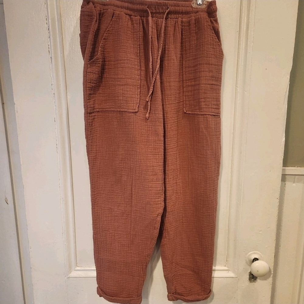Jolt 100% Cotton Guaze Pants Women's 3/4 Length  Salmon. Medium. Drawstring